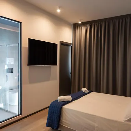 Ln 5 Gate-corso Italia Guest house