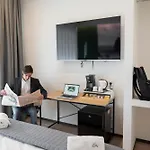 Konukevi Ln 5 Gate-corso Italia 4*